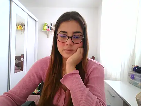 maliamiller online show from July 2026 04:22:02 PM