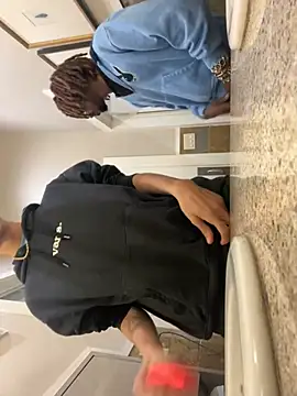 Snapshot of ppahcket chatting on December 2024 01:32:01 AM ppahcket online show from December 2024 01:32:01 AM