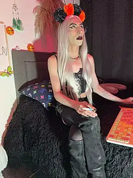 Snapshot of DOMINANT_TEACHER_KAROL chatting on October 2025 09:53:01 PM DOMINANT TEACHER KAROL online show from October 2025 09:53:01 PM