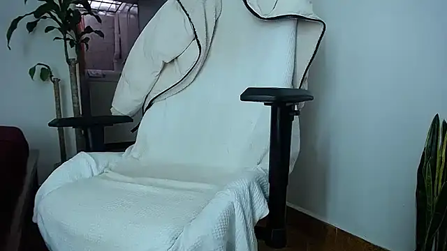 diamond black00 online show from March 2025 10:43:01 PM