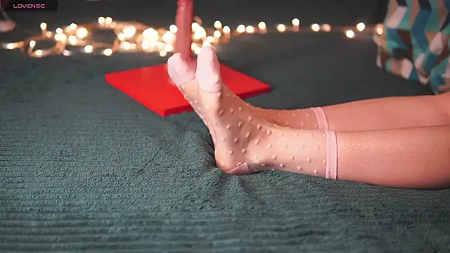 Snapshot of Yourlittledemon chatting on December 2024 03:00:02 PM Yourlittledemon online show from December 2024 03:00:02 PM