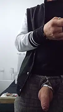 kinky aliens online show from February 2026 12:14:02 AM