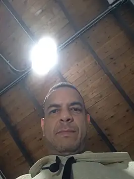 latinmartin73 online show from February 2026 02:53:01 AM