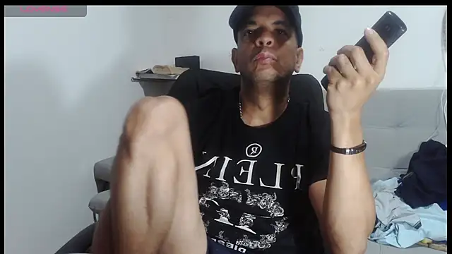 Snapshot of latinmartin73 chatting on May 2026 03:45:02 AM latinmartin73 online show from May 2026 03:45:02 AM