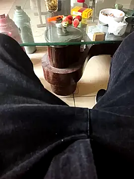 huzi518 online show from February 2025 08:54:02 AM