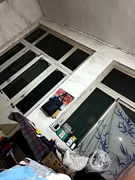 huzi518 online show from February 2025 01:39:02 PM