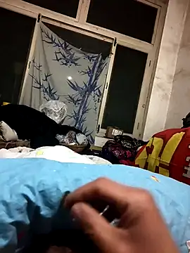 huzi518 online show from February 2025 04:44:01 PM