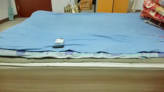 huzi518 online show from October 2025 10:37:01 AM