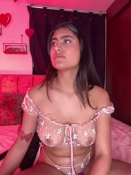 miakhalifaaa  online show from February 2025 01:40:01 AM