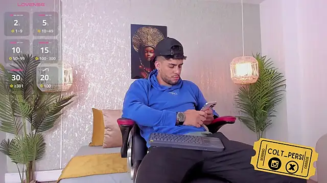 Snapshot of Colt_Perci chatting on February 2025 04:59:01 AM Colt Perci online show from February 2025 04:59:01 AM