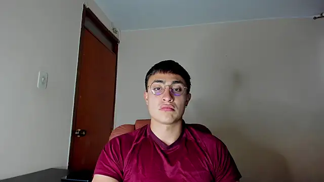 Leoknight online show from February 2025 08:57:01 PM