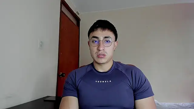 Leoknight online show from March 2025 09:34:01 PM