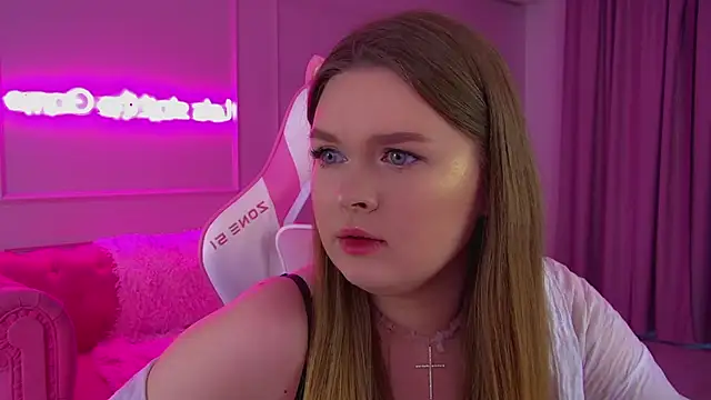 Snapshot of CrystalLyons chatting on January 2026 06:17:02 AM CrystalLyons online show from January 2026 06:17:02 AM