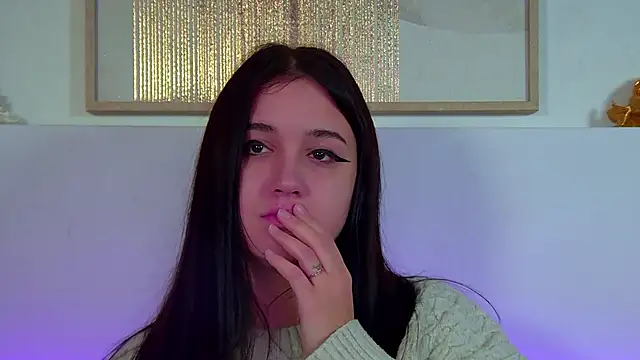 ChristinaMilton online show from October 2025 05:39:01 AM