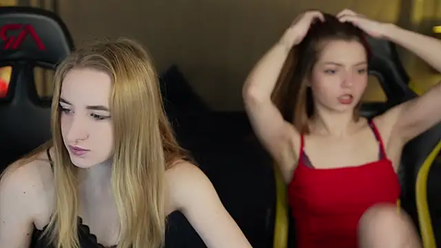 Snapshot of Michelle_054 chatting on February 2025 11:43:02 AM Michelle 054 online show from February 2025 11:43:02 AM