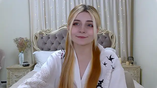 Snapshot of KellyStone chatting on January 2025 08:36:02 PM KellyStone online show from January 2025 08:36:02 PM