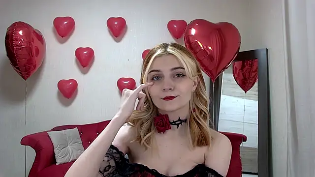 Snapshot of KellyStone chatting on February 2025 08:40:01 PM KellyStone online show from February 2025 08:40:01 PM