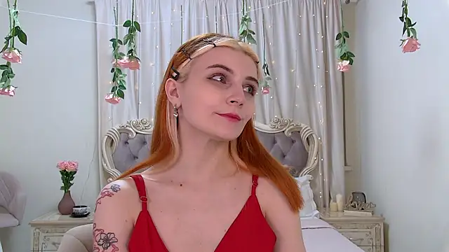 Snapshot of KellyStone chatting on March 2025 08:15:02 PM KellyStone online show from March 2025 08:15:02 PM