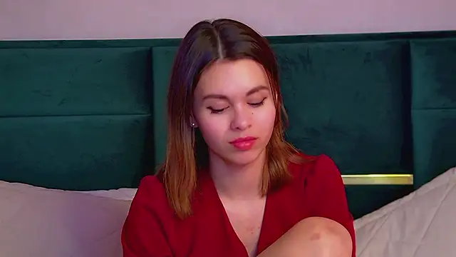 PollyLanders online show from March 2025 05:42:02 AM