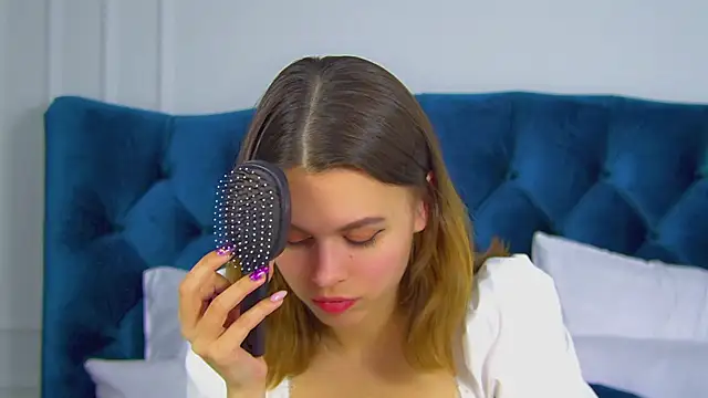 PollyLanders online show from March 2025 04:27:01 AM