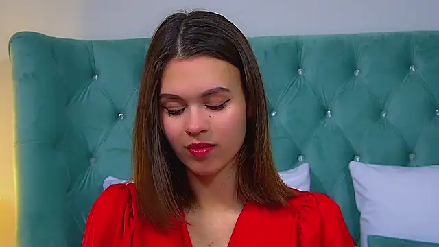 PollyLanders online show from September 2025 06:24:01 PM