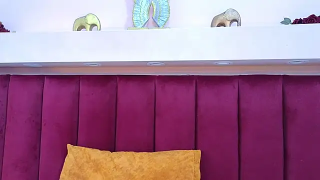 JESSYCORTES online show from February 2025 01:38:02 PM