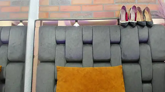 JESSYCORTES online show from October 2025 02:14:01 PM