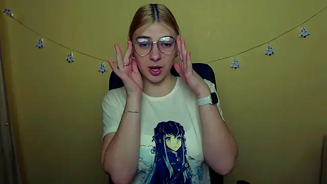 Snapshot of Luna_Lush_ chatting on December 2024 09:35:01 AM Luna Lush online show from December 2024 09:35:01 AM