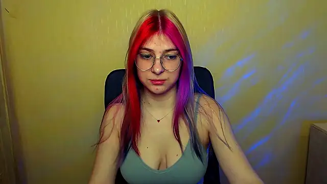 Snapshot of Luna_Lush_ chatting on February 2025 08:44:01 AM Luna Lush online show from February 2025 08:44:01 AM