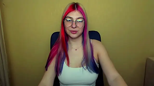 Snapshot of Luna_Lush_ chatting on March 2025 07:19:02 AM Luna Lush online show from March 2025 07:19:02 AM