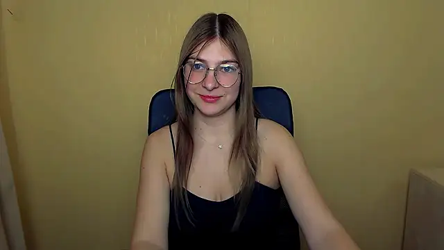 Snapshot of Luna_Lush_ chatting on October 2025 08:47:02 AM Luna Lush online show from October 2025 08:47:02 AM