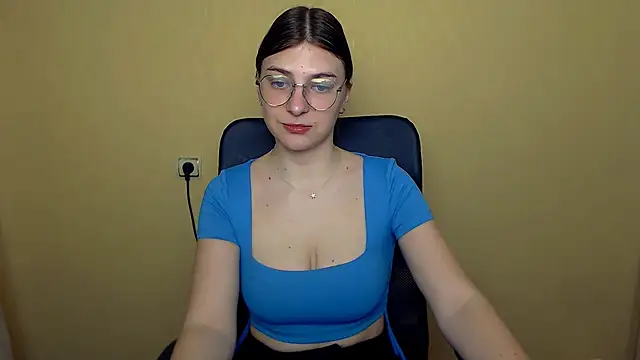 Luna Lush  online show from December 2025 10:11:02 AM