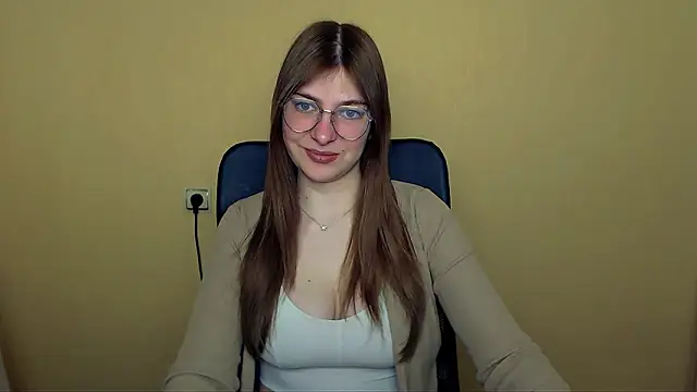 Snapshot of Luna_Lush_ chatting on April 2026 09:45:01 AM Luna Lush online show from April 2026 09:45:01 AM