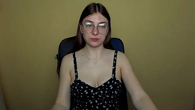 Snapshot of Luna_Lush_ chatting on May 2026 08:43:01 AM Luna Lush online show from May 2026 08:43:01 AM