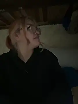 SophiaWeestt99 online show from September 2025 02:22:01 AM