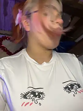 SophiaWeestt99 online show from February 2026 03:58:01 AM