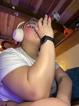 SophiaWeestt99 online show from February 2026 06:26:01 AM