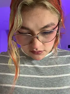 SophiaWeestt99 online show from July 2026 12:52:02 AM