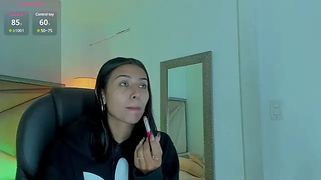 Snapshot of ZaraLim chatting on March 2025 12:04:02 PM ZaraLim online show from March 2025 12:04:02 PM