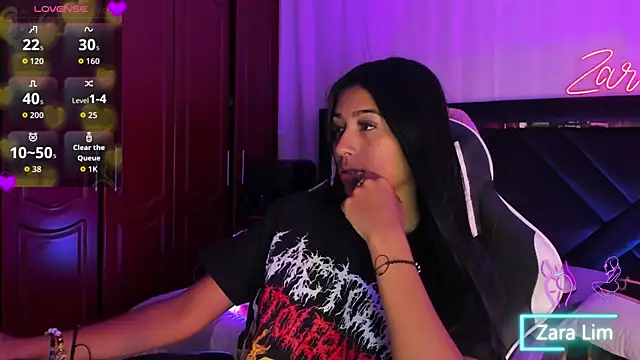 Snapshot of ZaraLim chatting on September 2025 11:38:01 PM ZaraLim online show from September 2025 11:38:01 PM