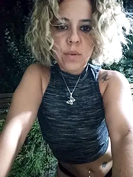 Snapshot of mariposapontiak420 chatting on February 2025 03:01:02 AM mariposapontiak420 online show from February 2025 03:01:02 AM