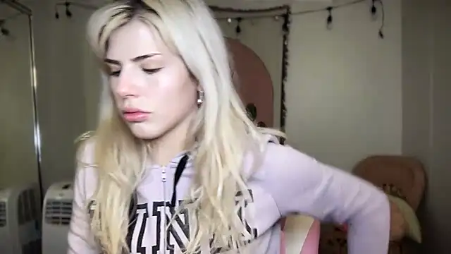 SirenitySirenxx online show from March 2025 09:48:02 PM