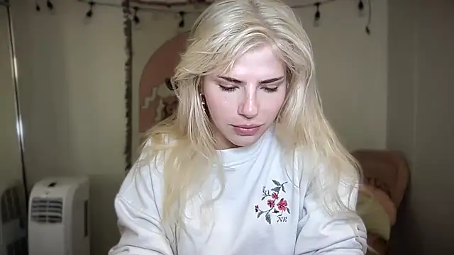 SirenitySirenxx online show from March 2025 11:22:01 PM