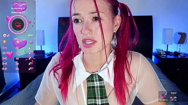 luccycollins  online show from May 2026 03:31:01 PM
