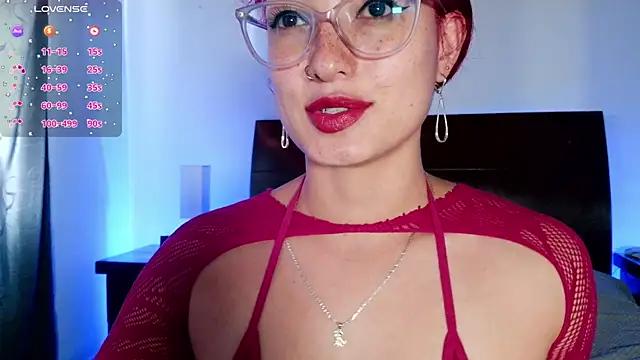 luccycollins  online show from June 2026 02:34:02 PM