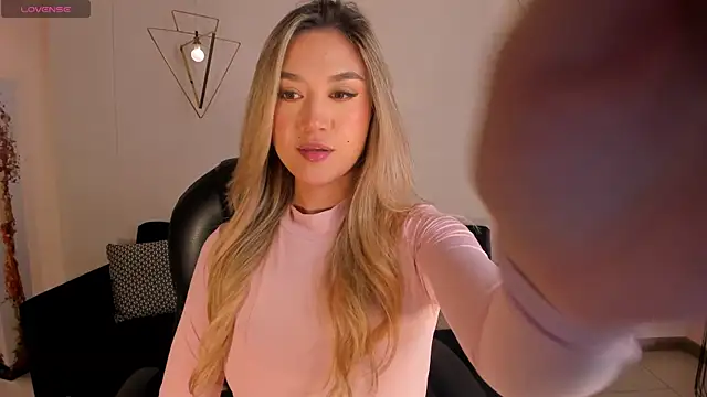 RebeccaHudson online show from February 2026 06:34:02 PM