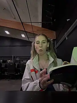 M1ssyk1ssy online show from March 2026 07:08:02 PM