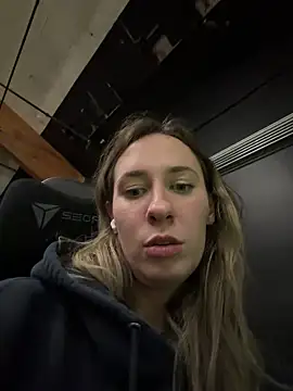 M1ssyk1ssy online show from May 2026 09:53:01 PM