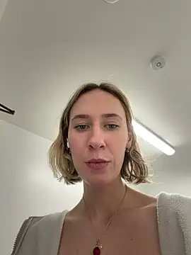 M1ssyk1ssy online show from June 2026 12:28:02 AM