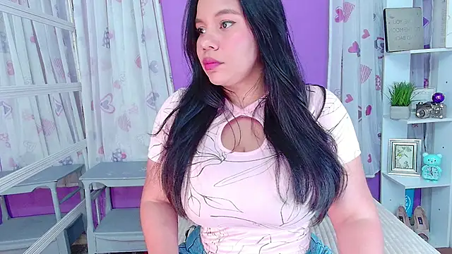 LanaBigTitties online show from February 2025 08:00:01 PM